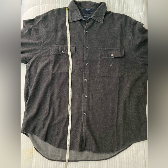 Mens nautica long sleeve flannel shirt. Size XL, dark grey, long sleeves. EUC - Picture 6 of 7